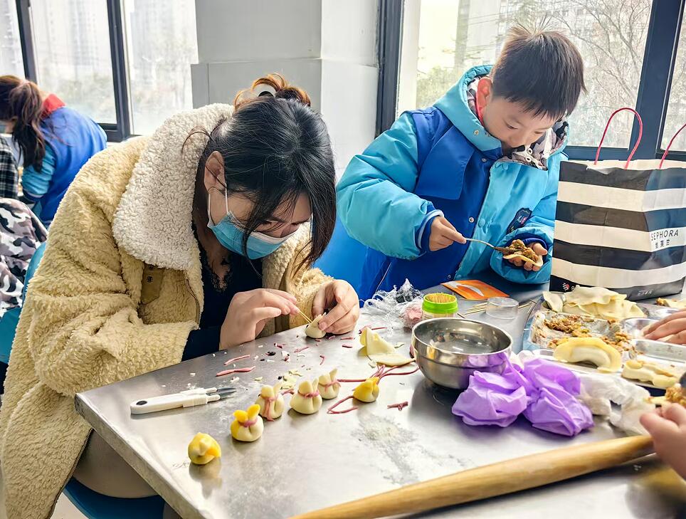 餃香四溢，情暖園丁